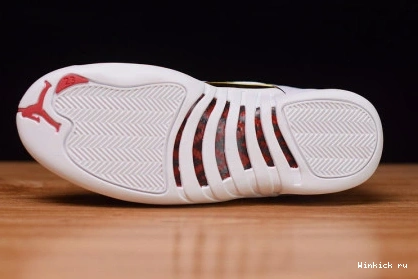 UNIVERSITY JORDAN 12 WHITE FIBA AIR RED 0819
